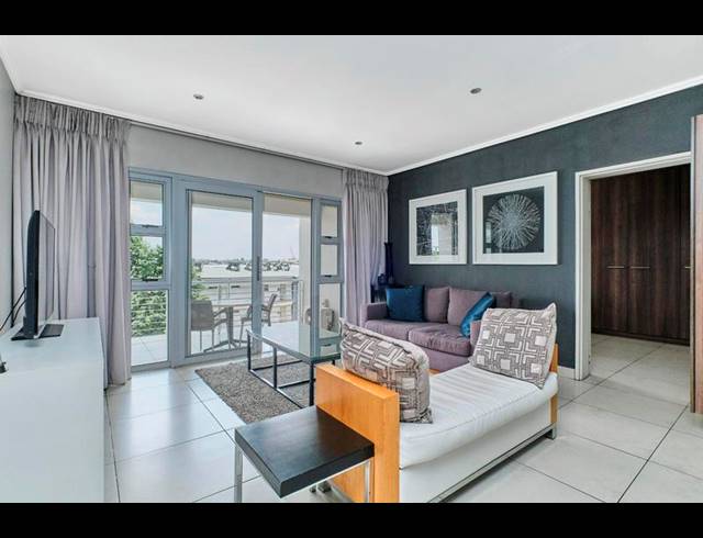 2 BEDROOM APARTMENT FOR SALE IN SANDOWN